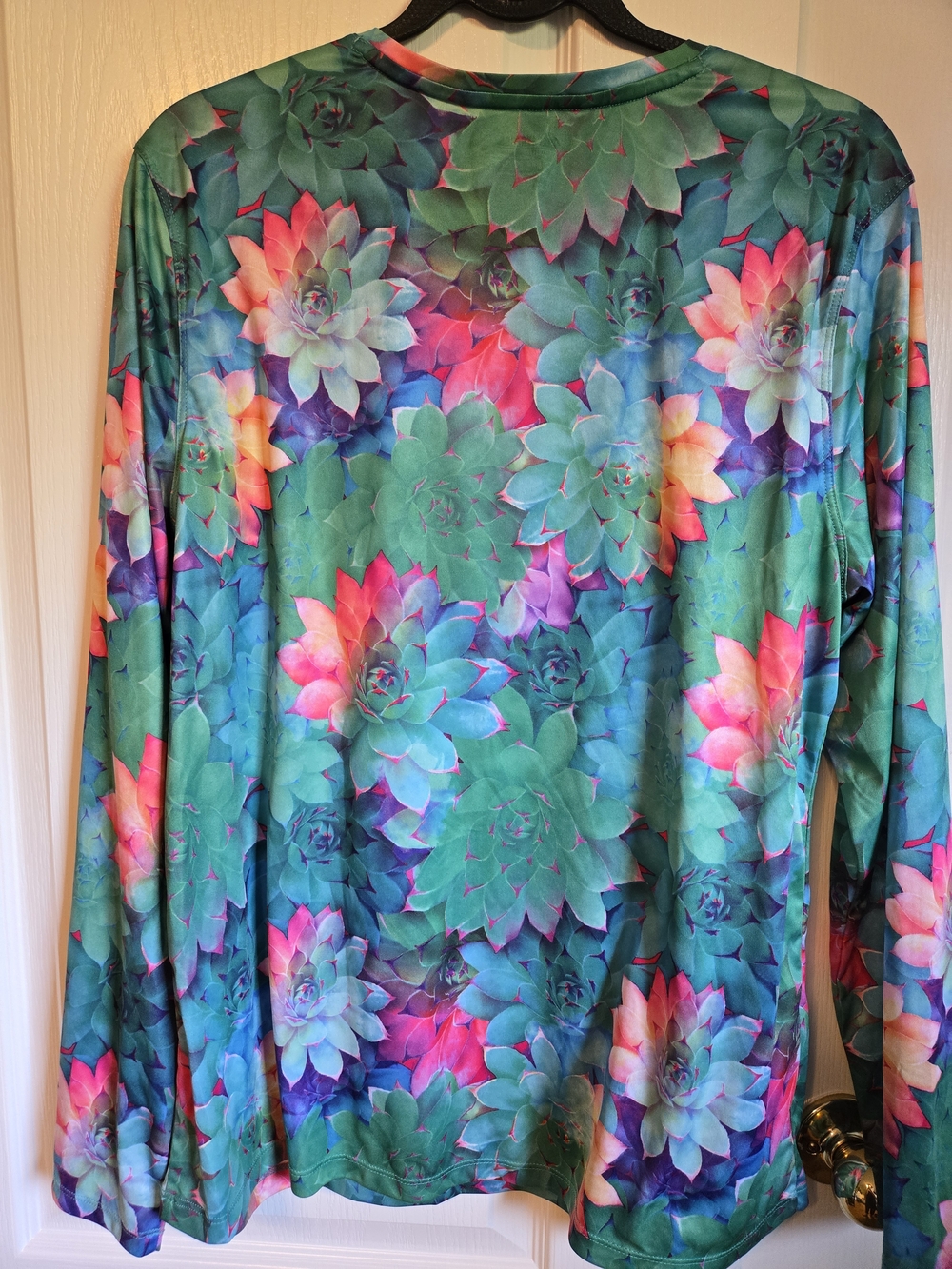 Reel Legends Teal Multi Long Sleeve V-Neck Succulent Print Top - Picture 3 of 4